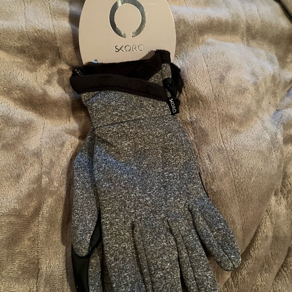 Cold Weather Touchscreen Gloves - Gray - Picture 2 of 3